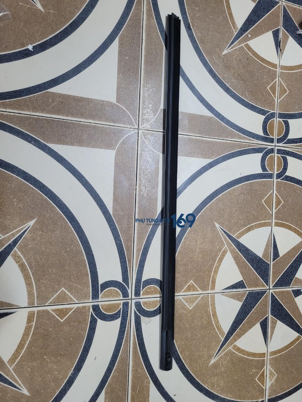 Nẹp chân kính cánh cửa ngoài Laser Nẹp chân kính cánh cửa ngoài Laser