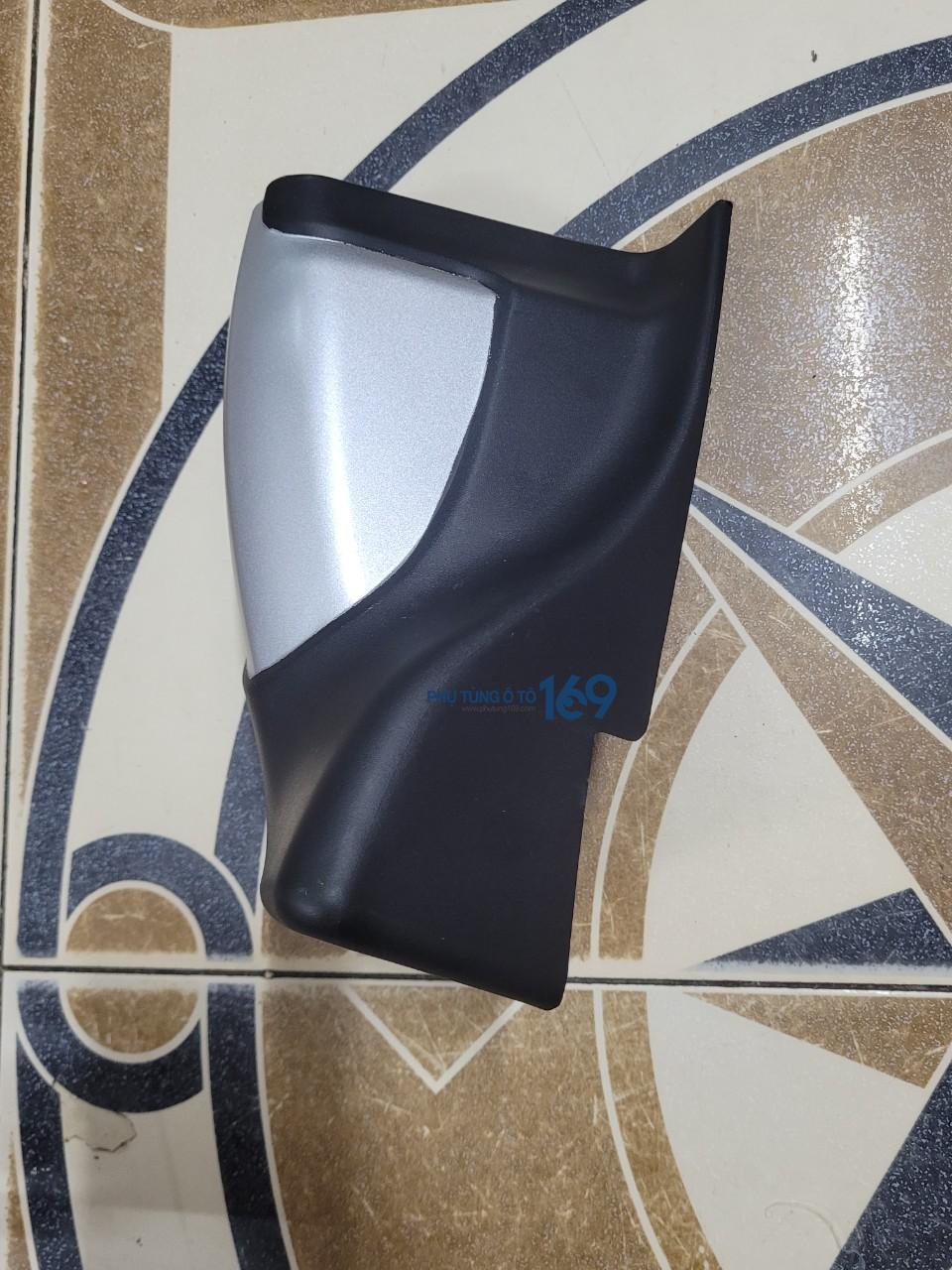 Ốp đầu bậc dẫm chân Dmax Ốp đầu bậc dẫm chân Dmax