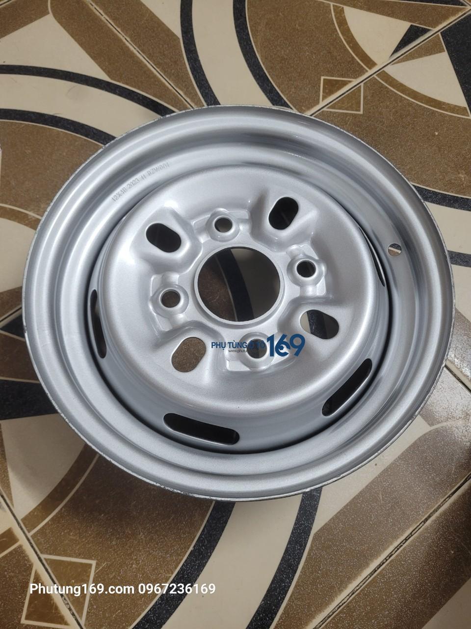 La zăng Suzuki 5 tạ La zăng Suzuki 5 tạ