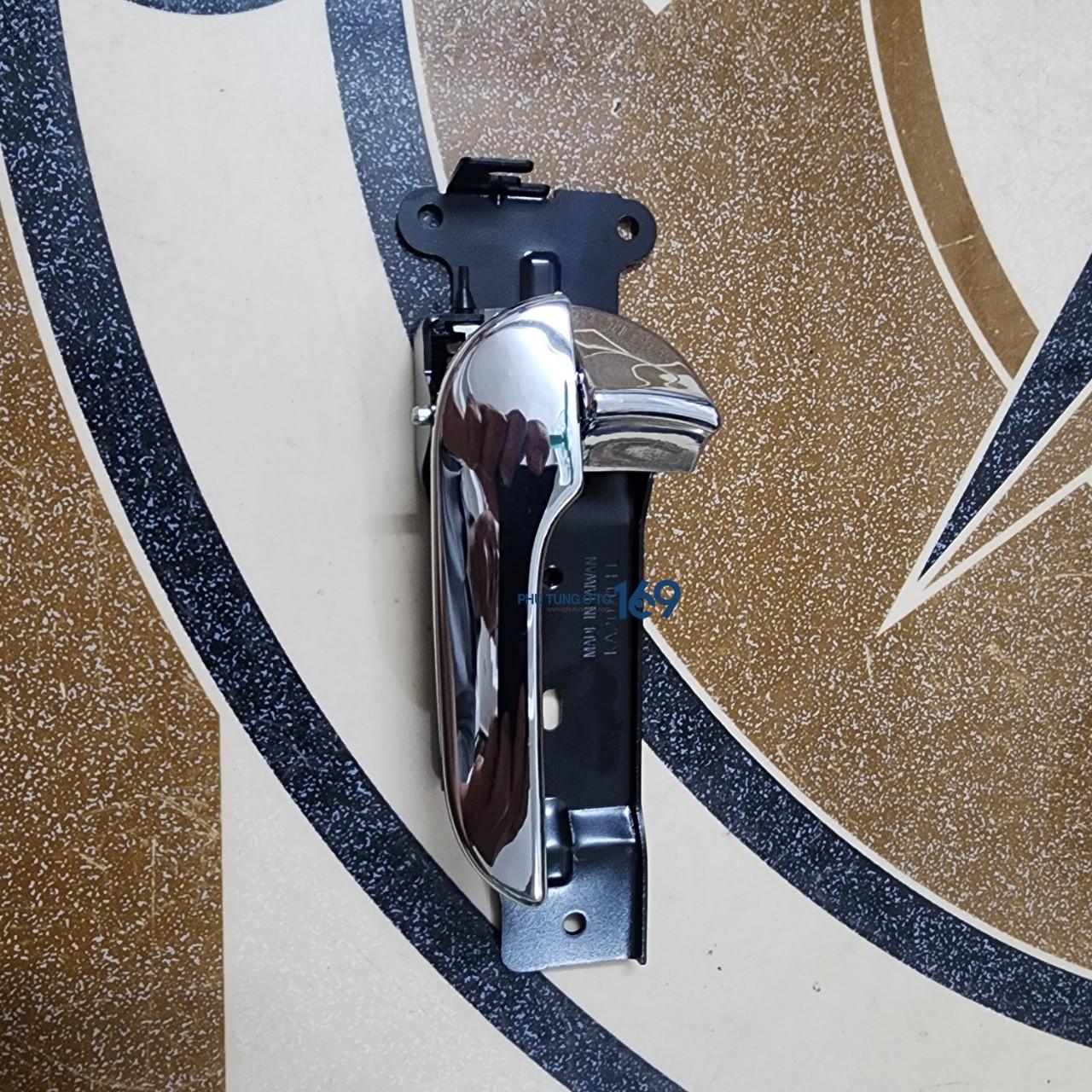 Tay mở cửa trong phải Carnival Tay mở cửa trong phải Carnival