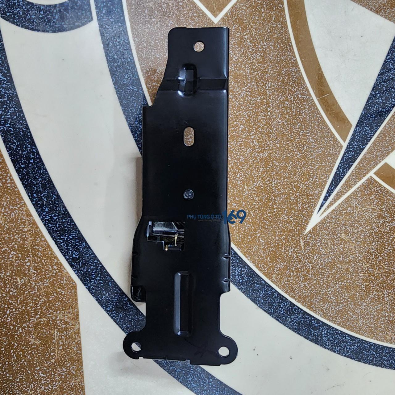 Tay mở cửa trong phải Carnival Tay mở cửa trong phải Carnival