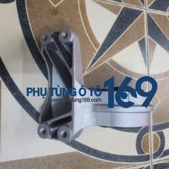 Chân máy sau Captiva