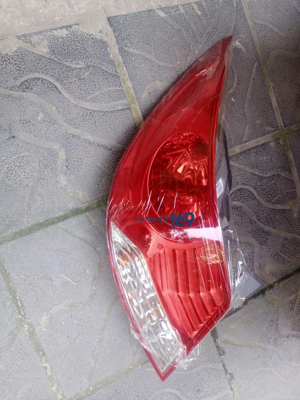 Đèn hậu phải Accent Đèn hậu phải Accent