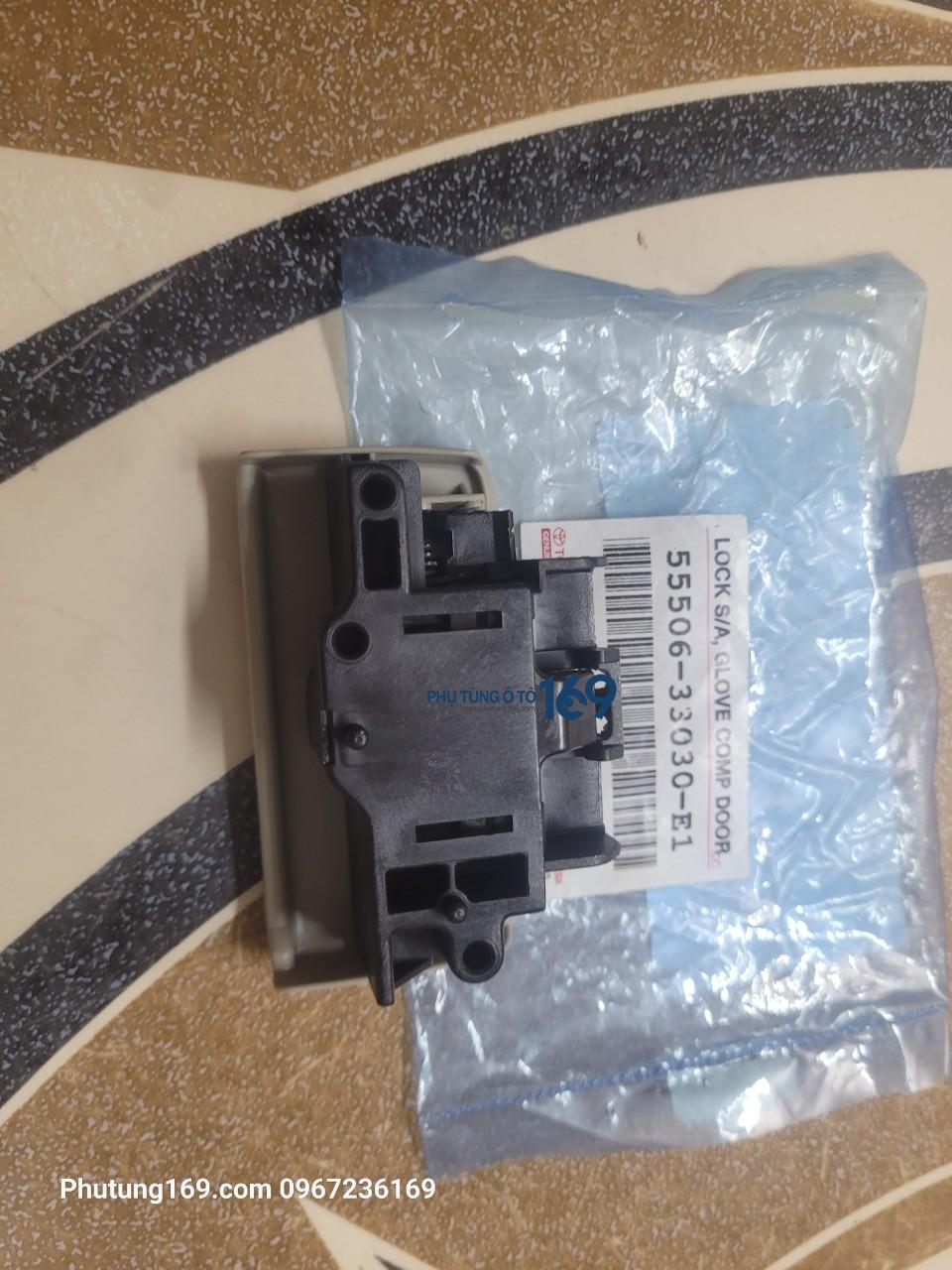 Tay mở cốp đựng đồ Innova Tay mở cốp đựng đồ Innova