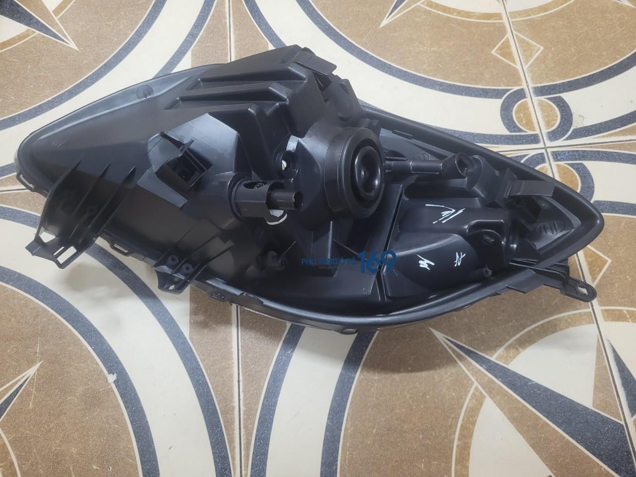 Đèn pha Yaris 2008-2012 Hapbacka