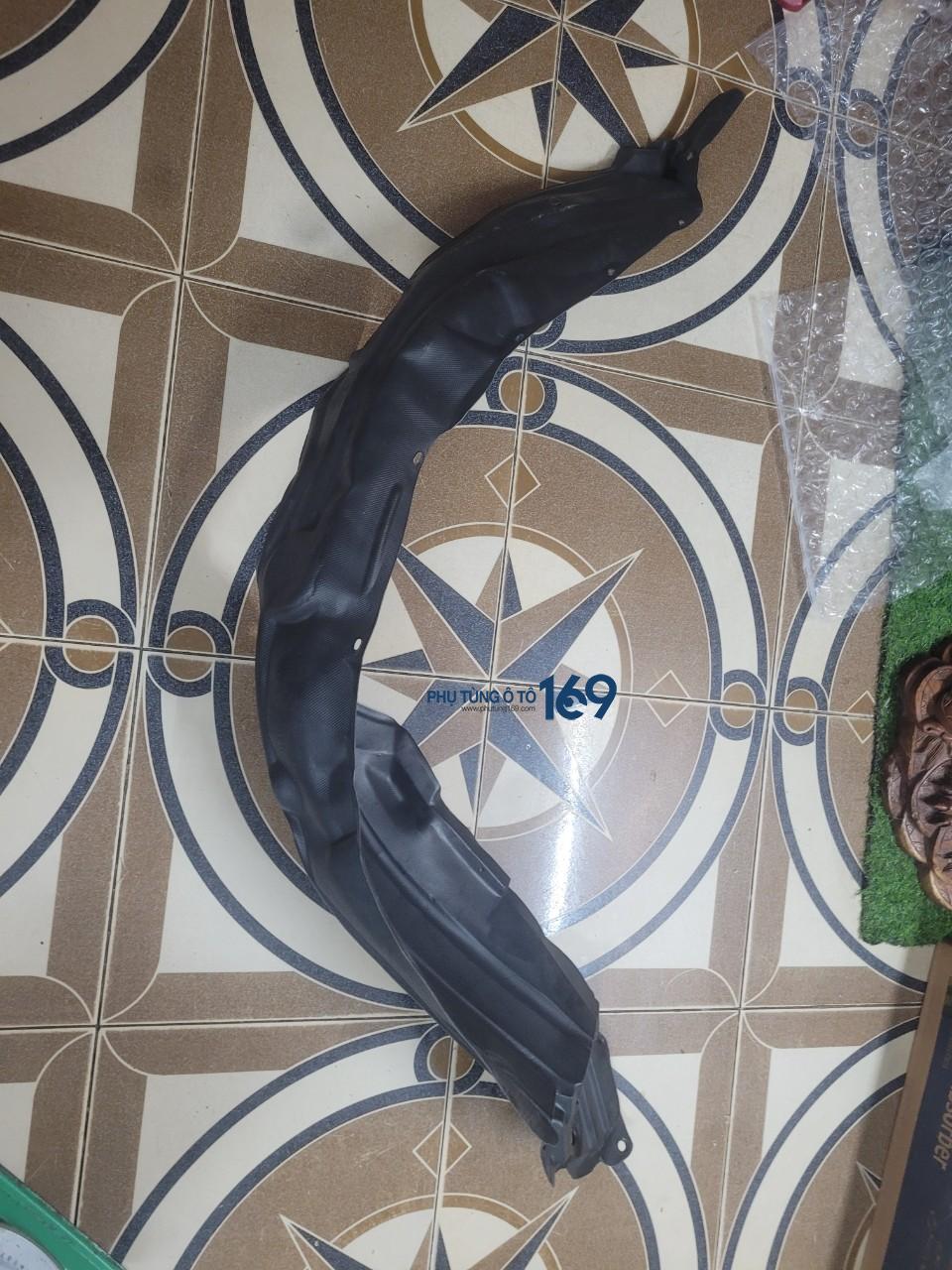 Lòng dè trước trái Yaris Lòng dè trước trái Yaris