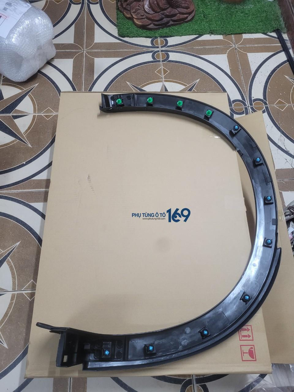 Ốp cua lốp sau phải Cx5a