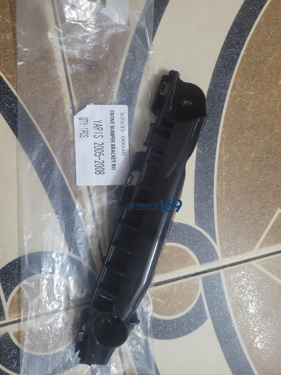 Phe cài cản trước phải Yaris hatchback Phe cài cản trước phải Yaris hatchback