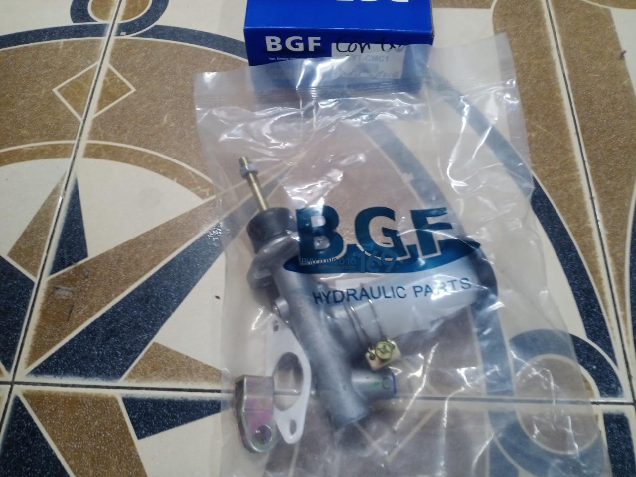 Tổng côn trên Musso Tổng côn trên Musso