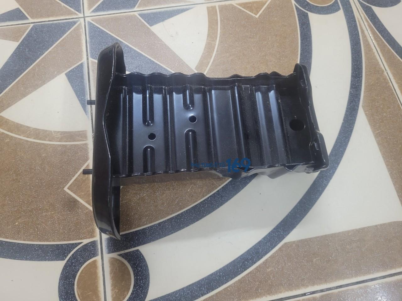 Xương cản trước Yaris Xương cản trước Yaris