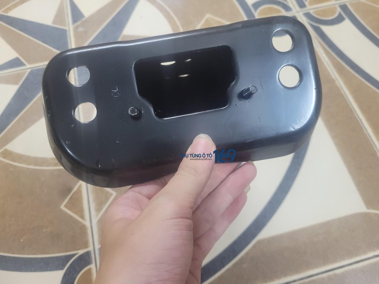 Xương đỡ cản trước Altisa