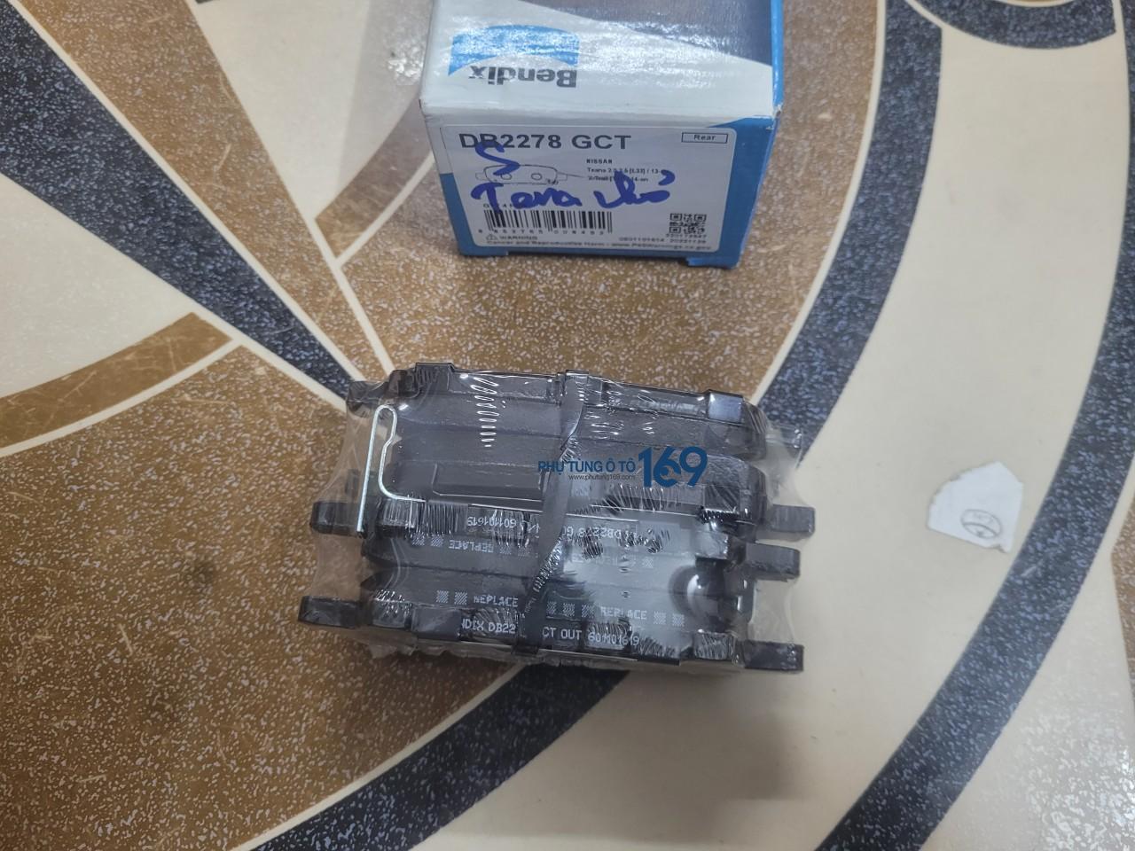 Bố thắng trước Xtraila