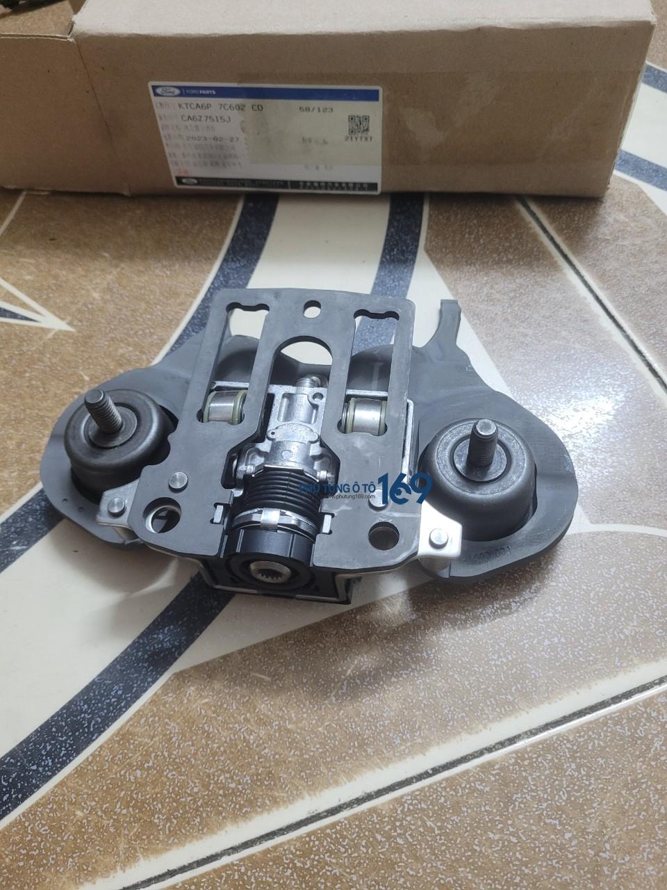 Càng cua lùa số Fiesta Càng cua lùa số Fiesta