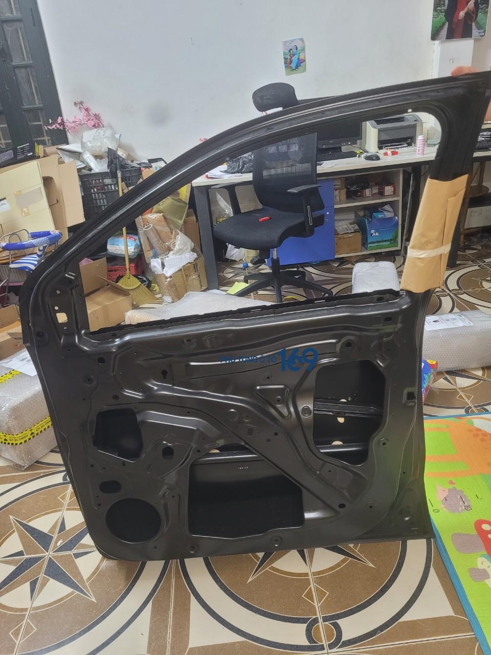 Cánh cửa trước phụ Bt50â