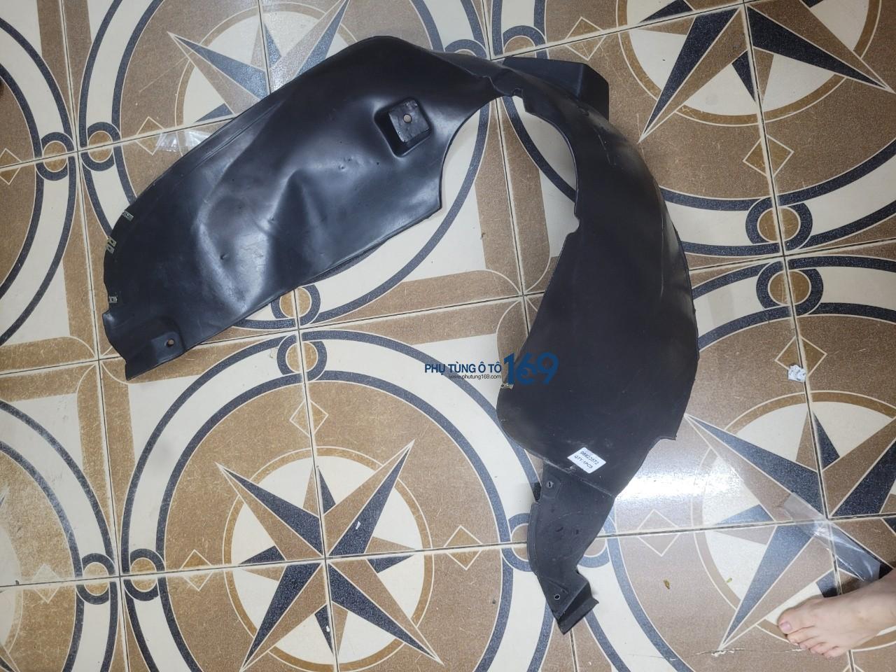 Chắn bùn lòng dè trước phải Captiva Chắn bùn lòng dè trước phải Captiva