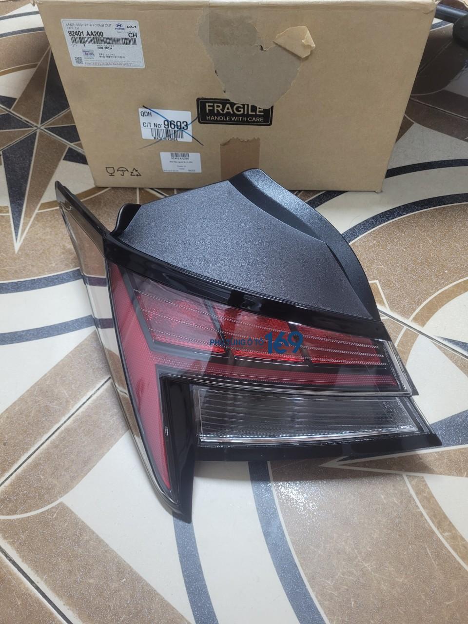 Đèn hậu ngoài trái Elantra