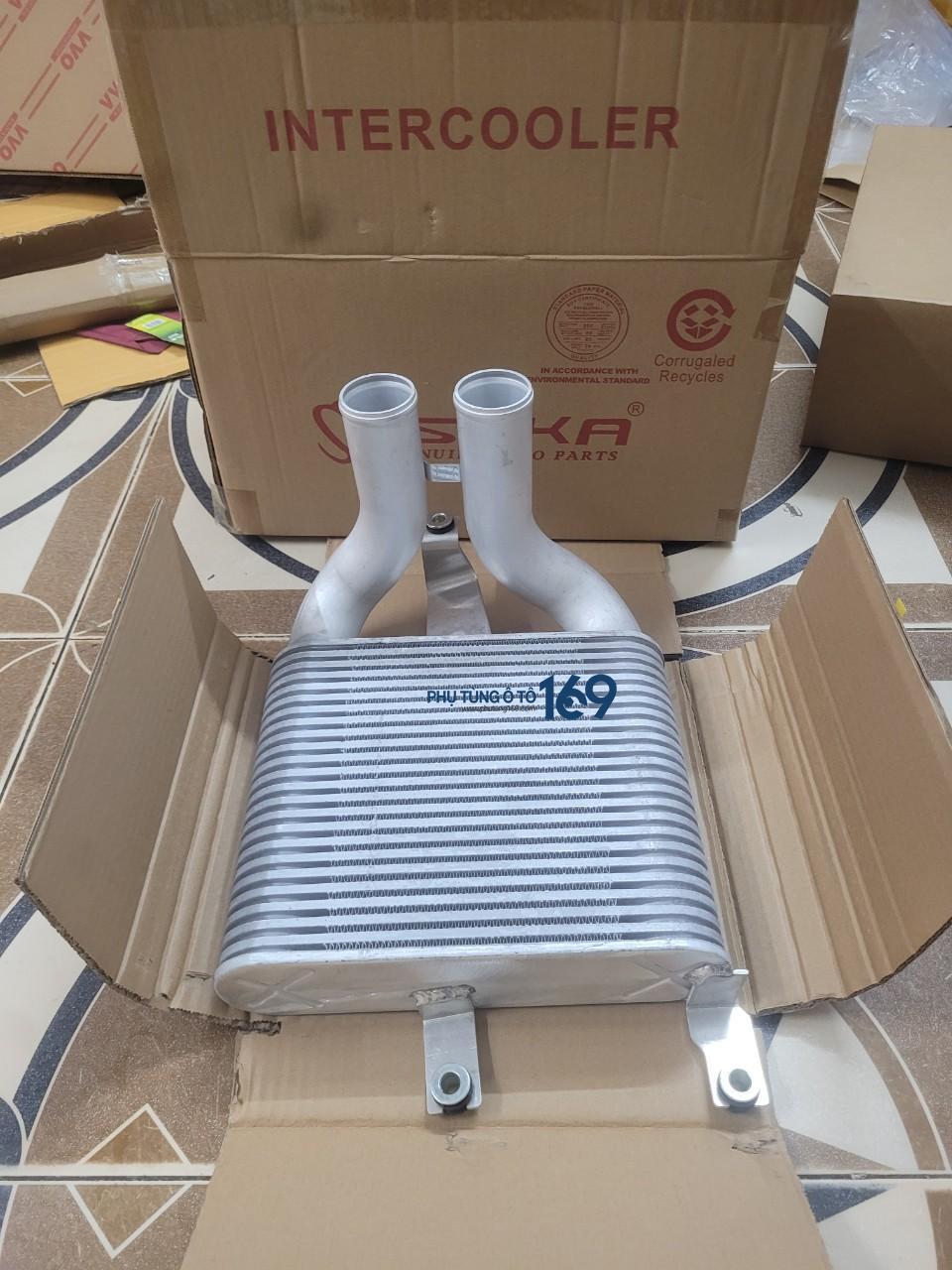 Két làm mát turbo Dmaxâ