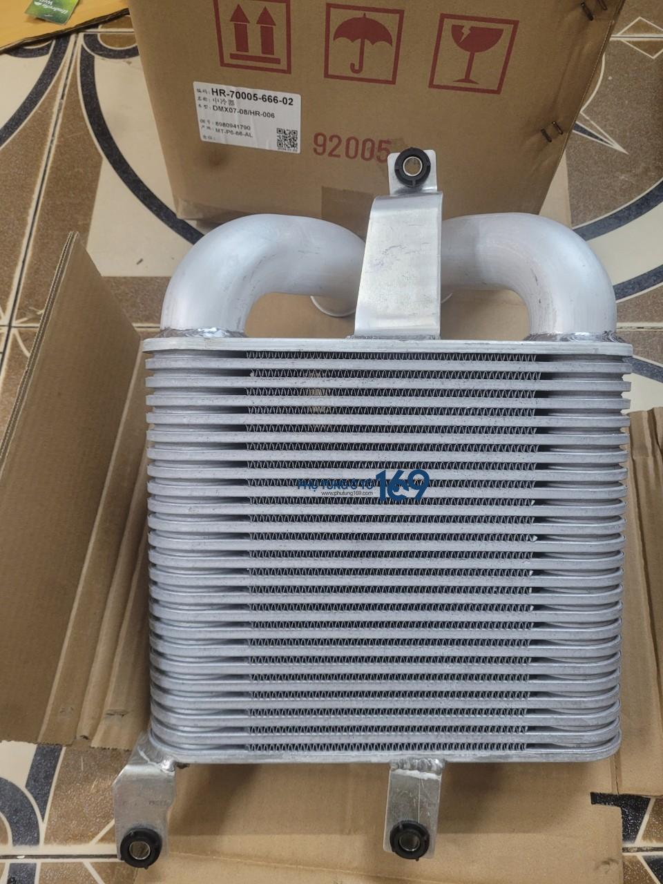 Két làm mát turbo Dmaxa