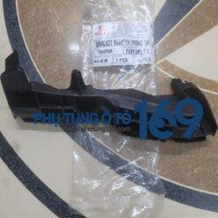 Bát cài cản trước Fortuner