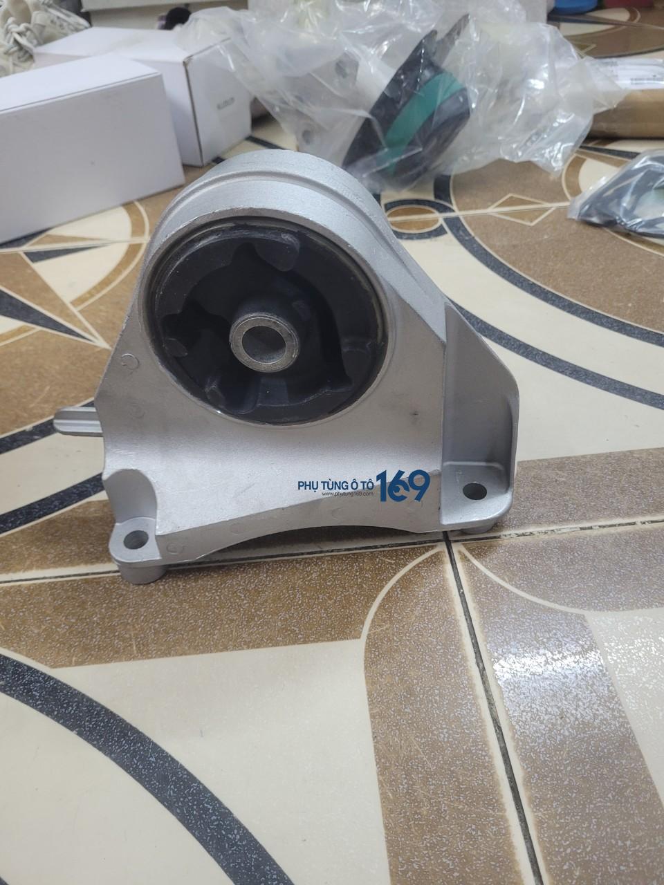 Chân máy két nước Captiva máy xăngâ