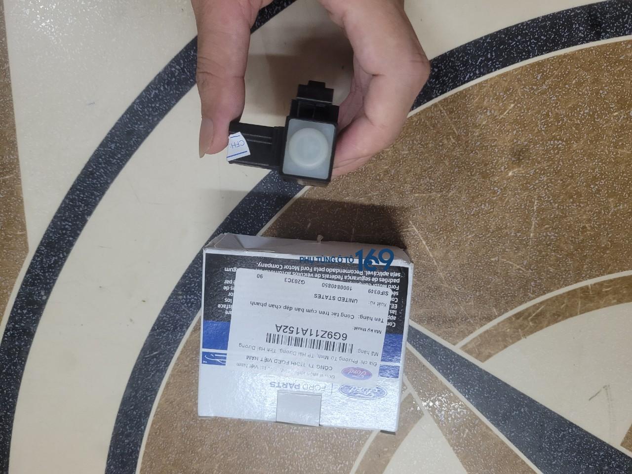 Công tắc chân côn Rangerâ