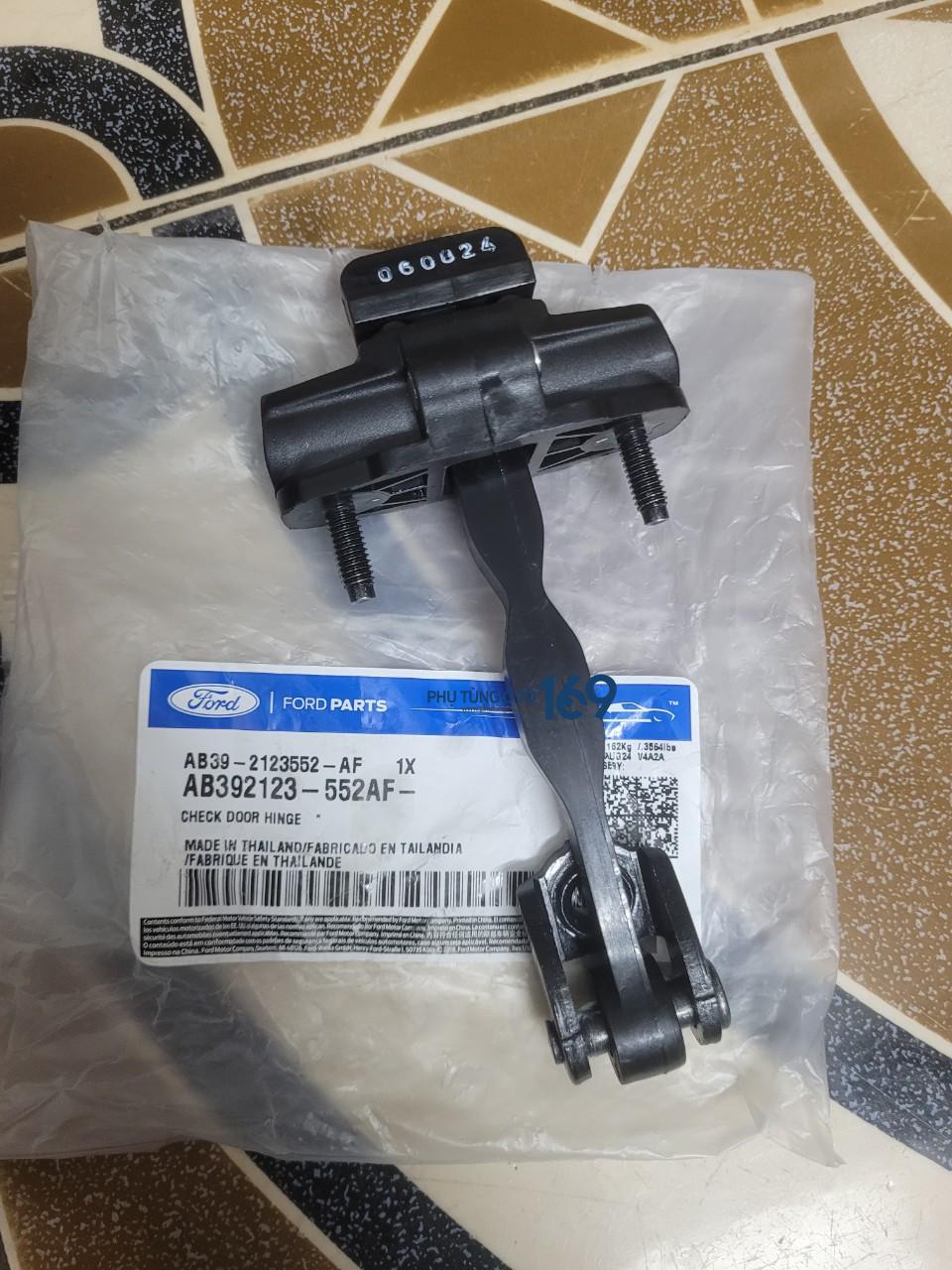 Hạn chế mở cửa trước trái Bt50a