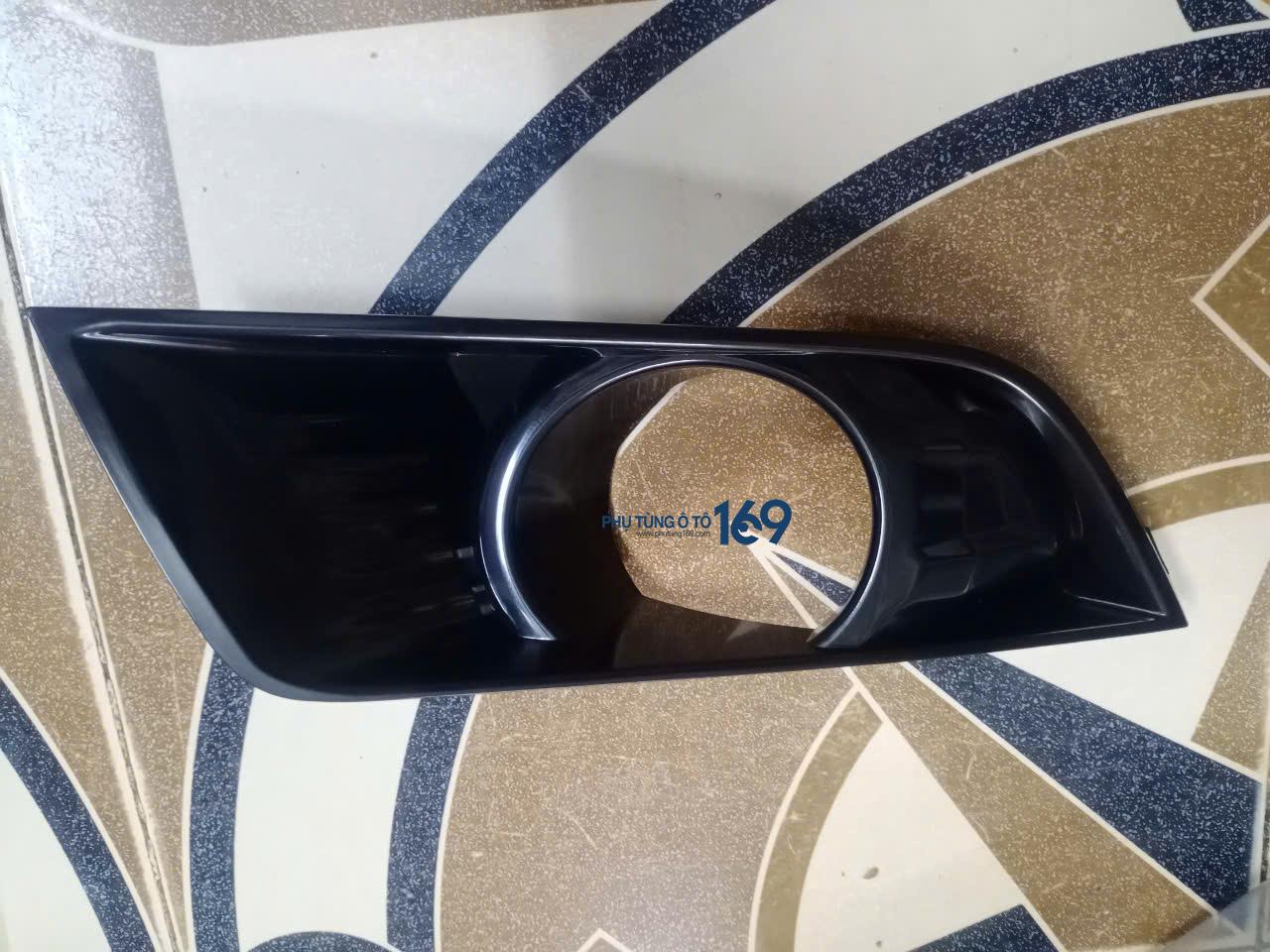 Ốp đèn gầm phải Ford Ranger Ốp đèn gầm phải Ford Ranger