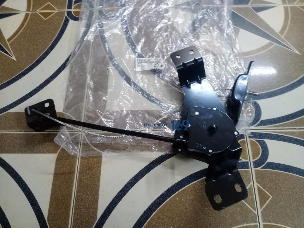 Treo lốp dự phòng Starex Treo lốp dự phòng Starex