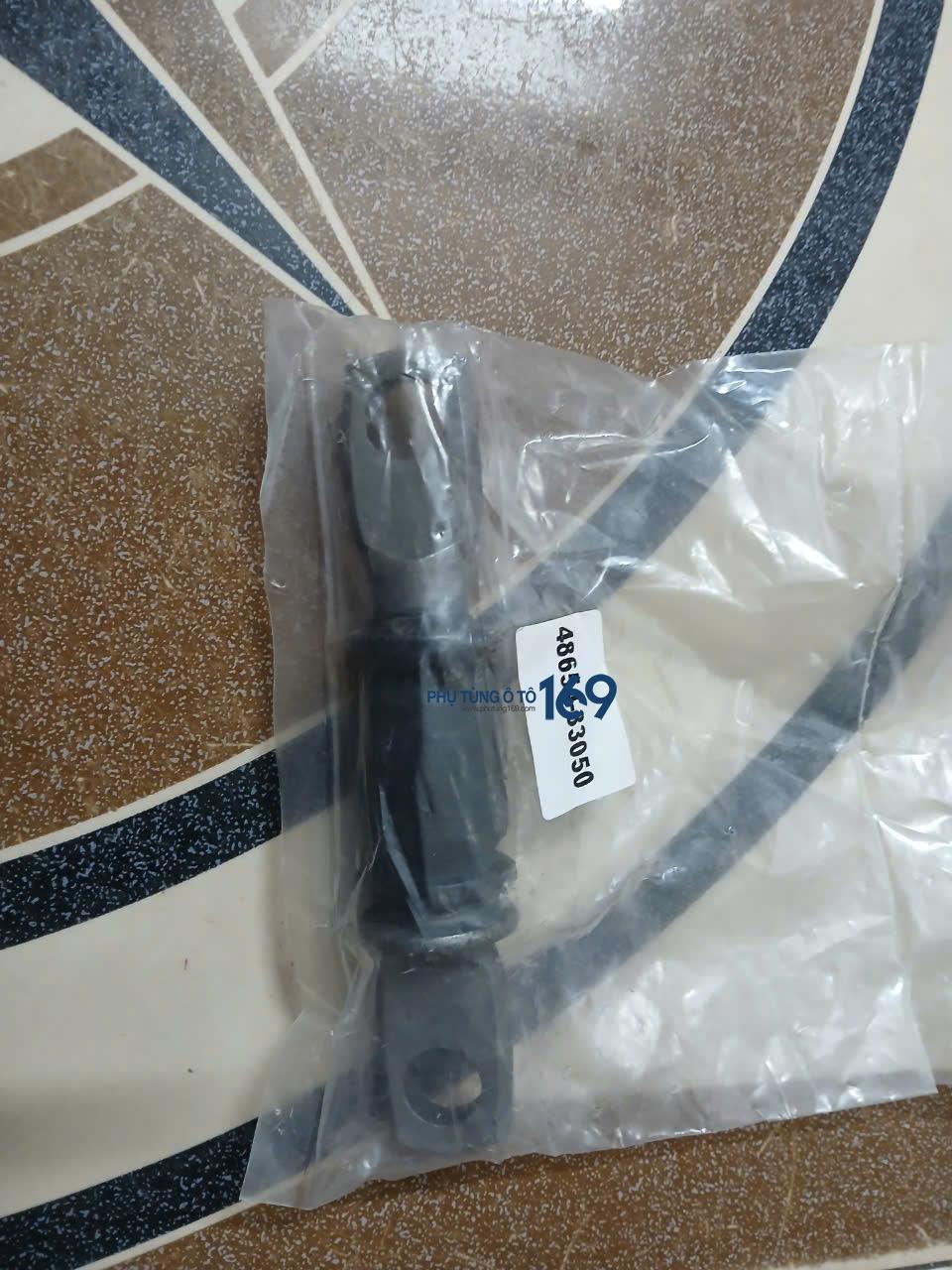 Cao su càng a nhỏ Camry