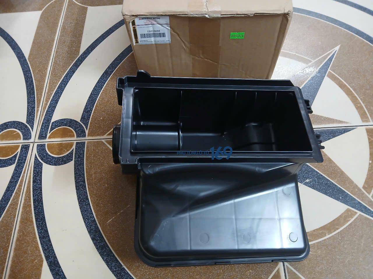 Hộp lọc gió nắp dưới Xpander