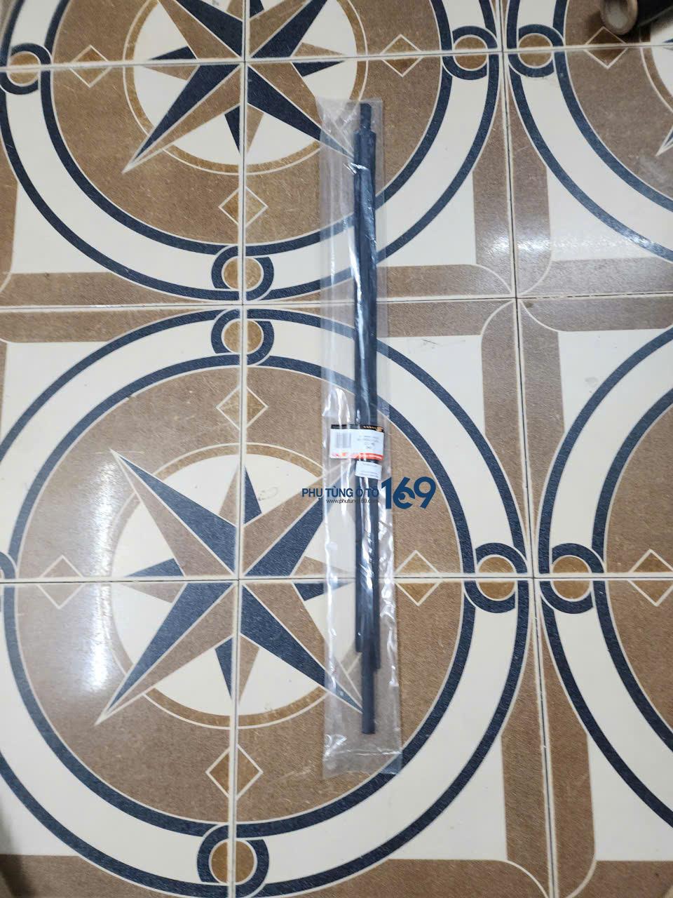 Nẹp chân kính cánh cửa ngoài trước Mondeo