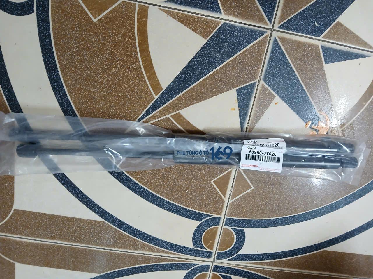 Ty cốp hậu Venza Ty cốp hậu Venza