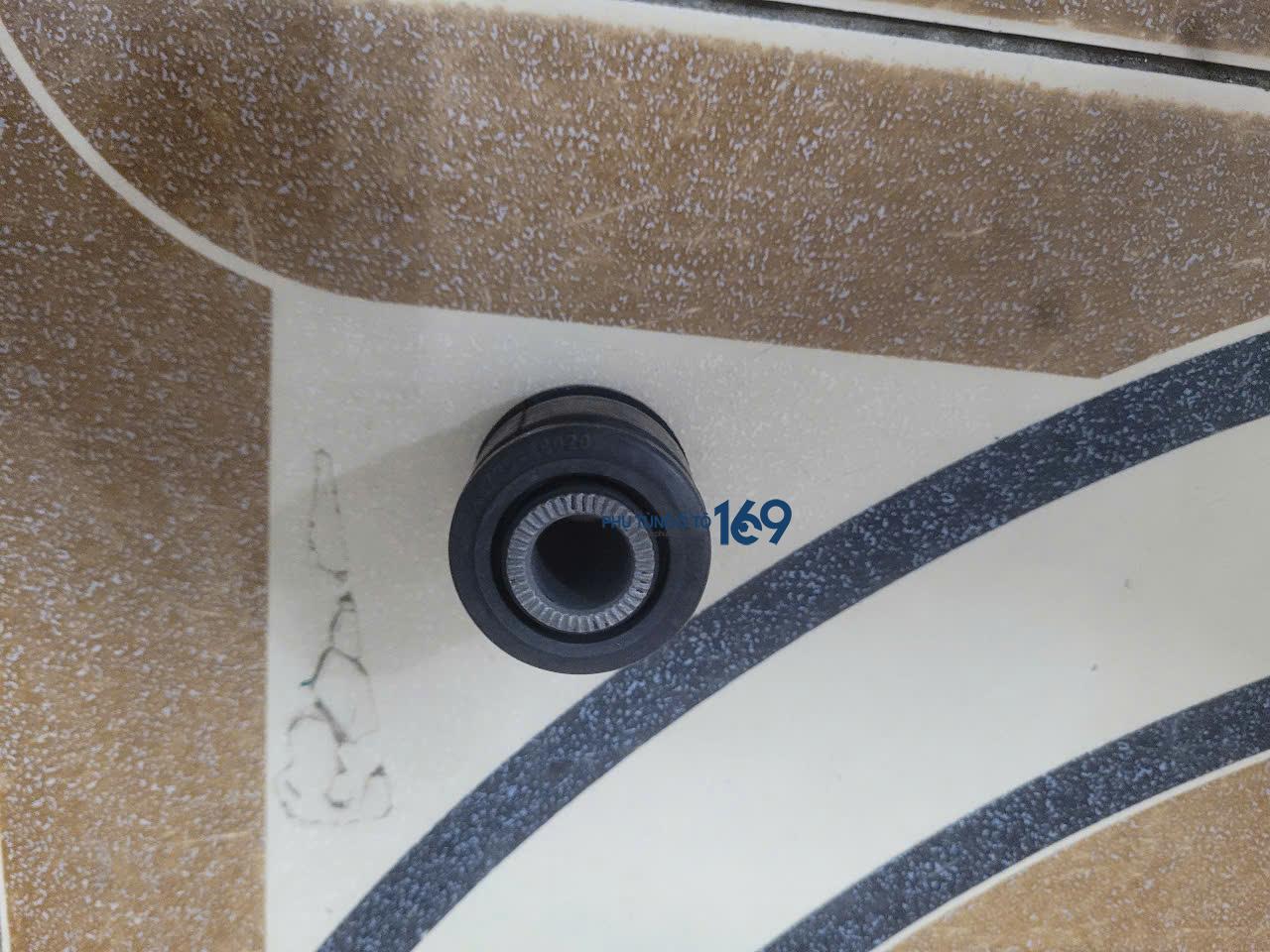 Cao su giằng sau EC820a