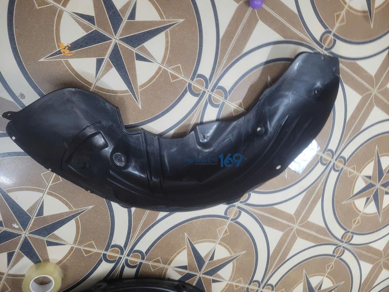 Chắn bùn lòng dè sau nhựa phải Santafe Chắn bùn lòng dè sau nhựa phải Santafe