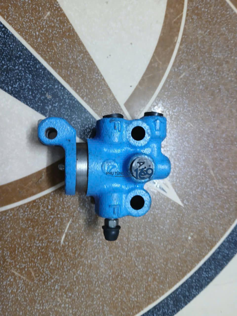 Chia dầu phanh sau Fortuner Chia dầu phanh sau Fortuner