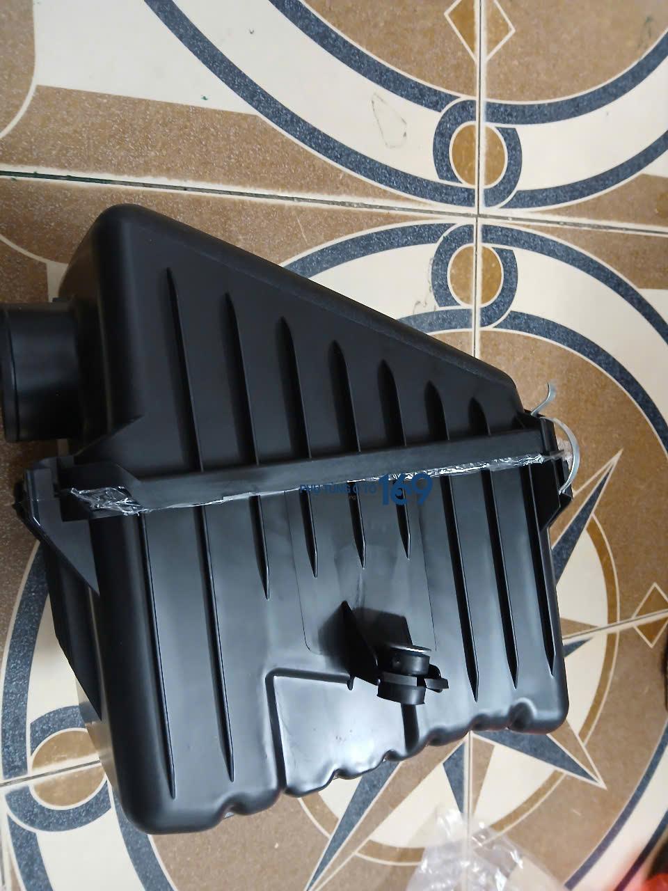 Hộp lọc gió động cơ Rangera