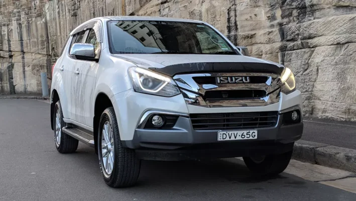 Isuzu MUX 2018