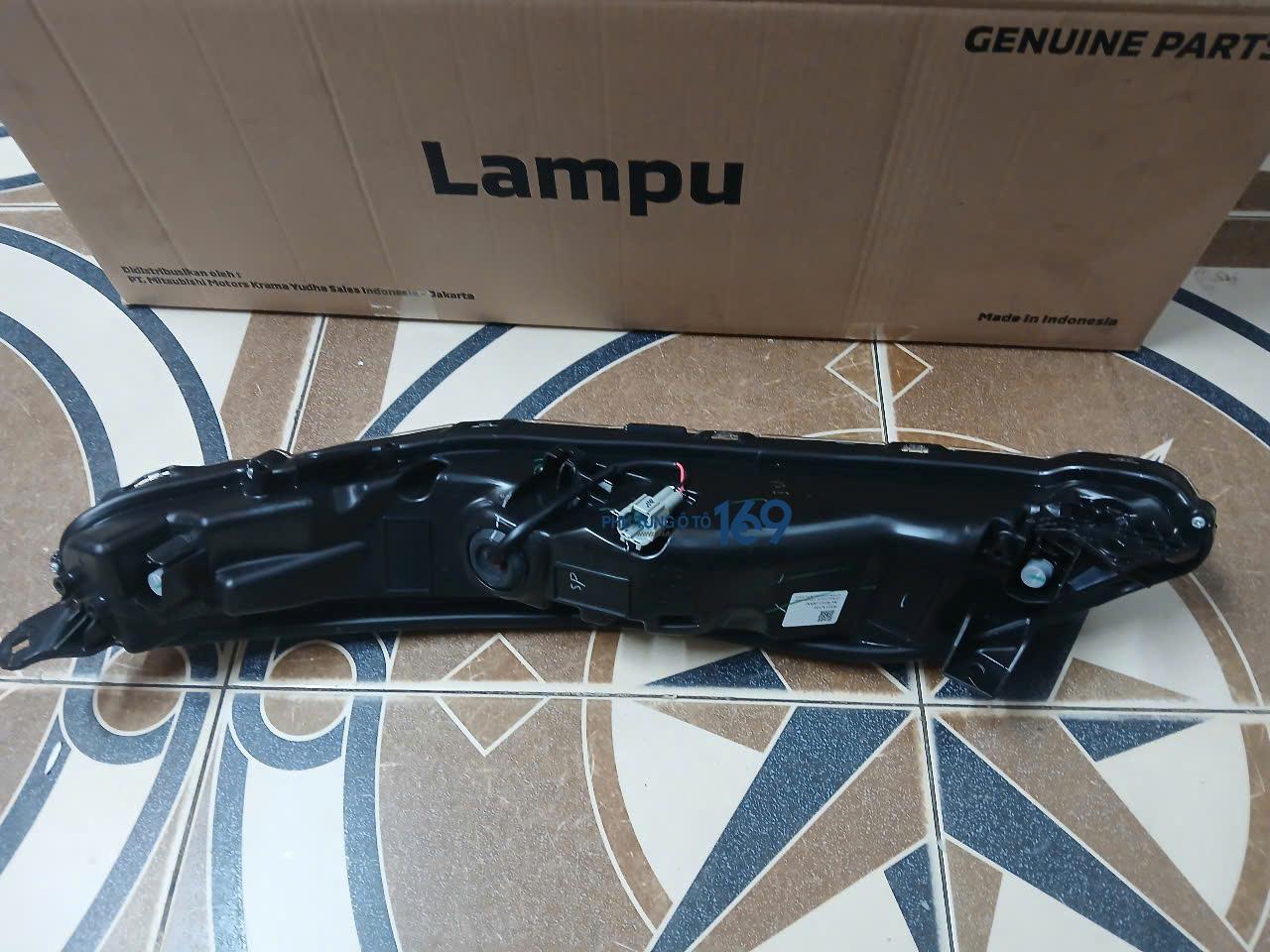 Đèn mí cản trước Xpandera