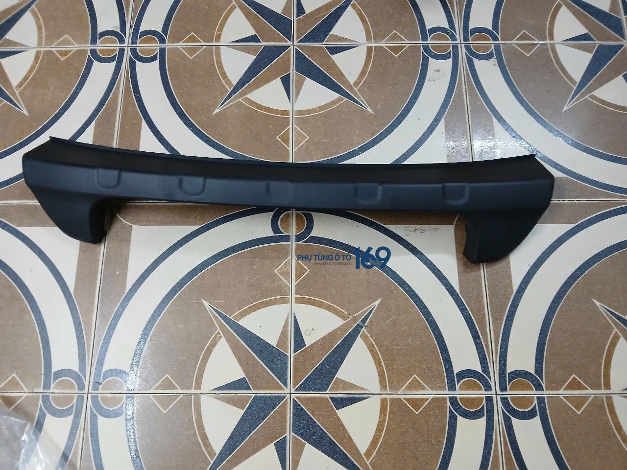 Ốp dưới cản trước Carens Ốp dưới cản trước Carens