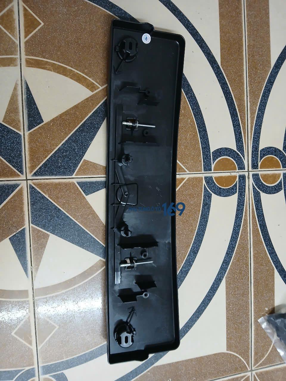 Ốp nhựa bắt biển số Cx5a