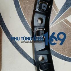 Phe cài bắt vành cua lốp trước phải Cx5