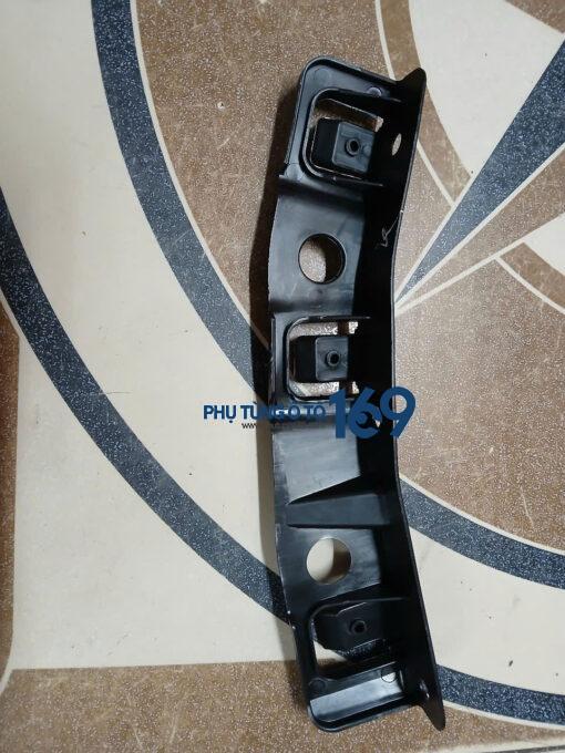 Phe cài bắt vành cua lốp trước phải Cx5