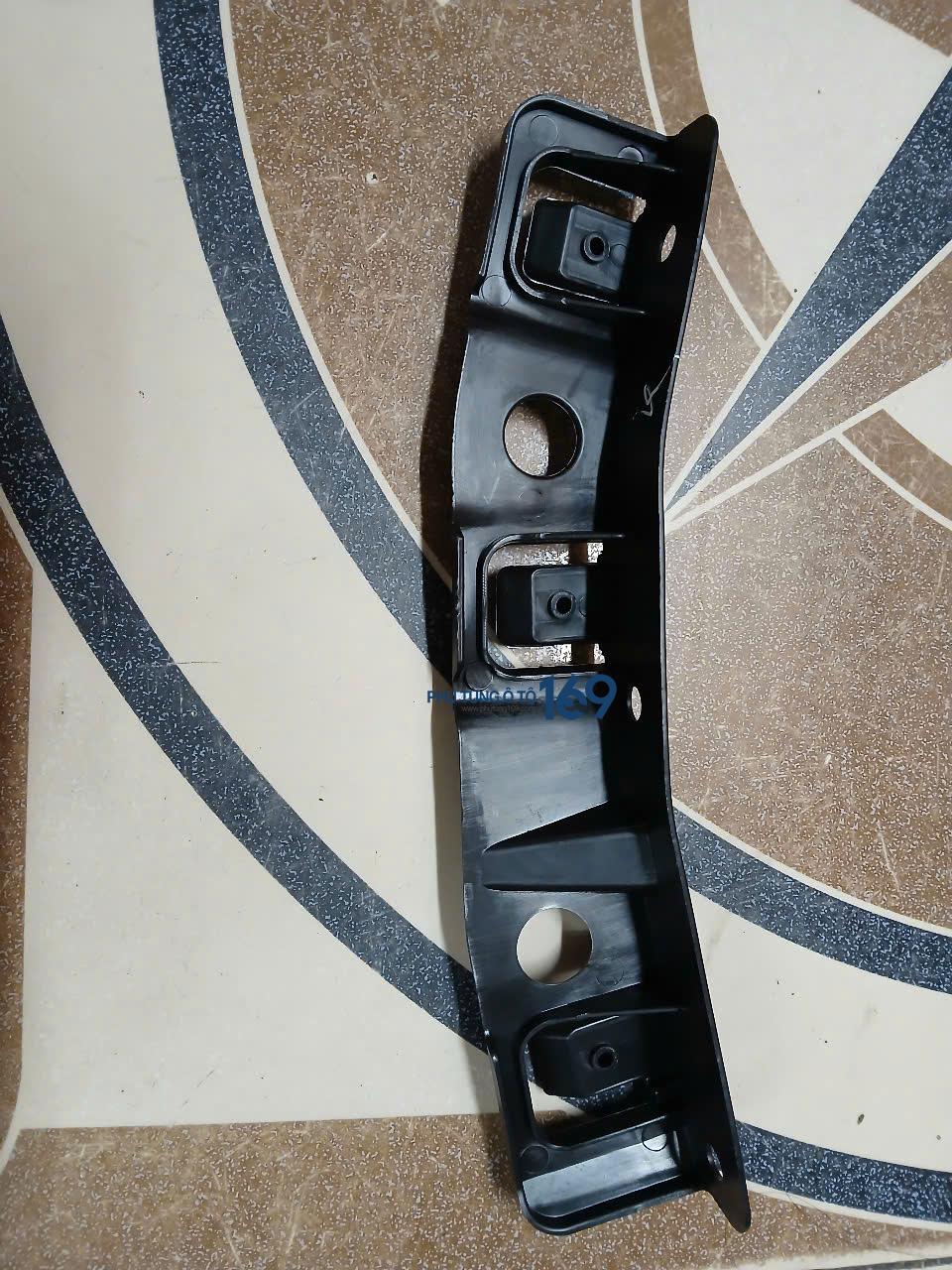 Phe cài bắt vành cua lốp trước phải Cx5 Phe cài bắt vành cua lốp trước phải Cx5