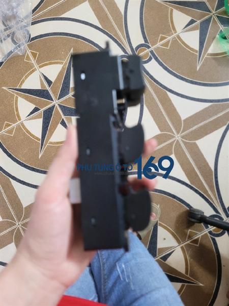 Công tắc lên kính tổng Nissan Dmax Công tắc lên kính tổng Nissan Dmax