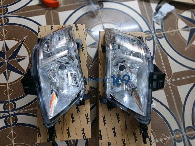 Đèn pha Toyota Hilux