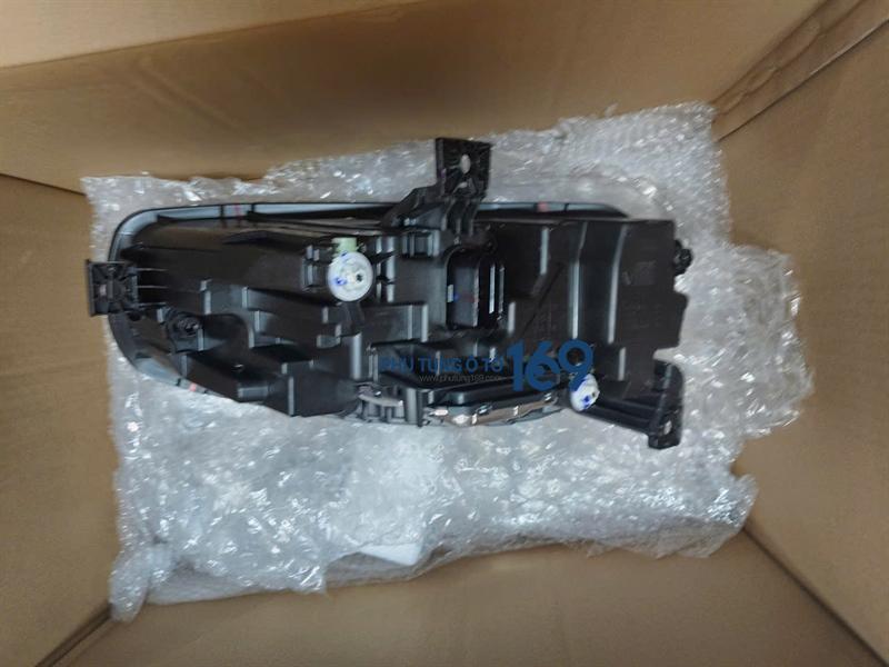 Đèn pha phải Vinfas LuxA 2.0 Đèn pha phải Vinfas LuxA 2.0