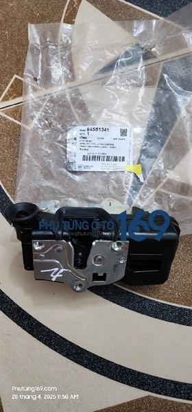 Khóa ngậm cửa sau Chevrolet Captiva
