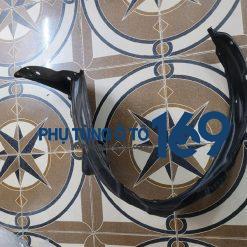 Lòng dè chắn bùn trước phải Toyota Fortuner