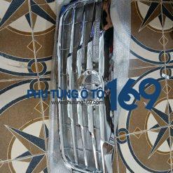 Mặt ga lăng Toyota Hilux