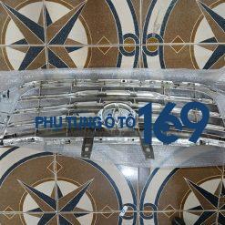 Mặt ga lăng Toyota Hilux